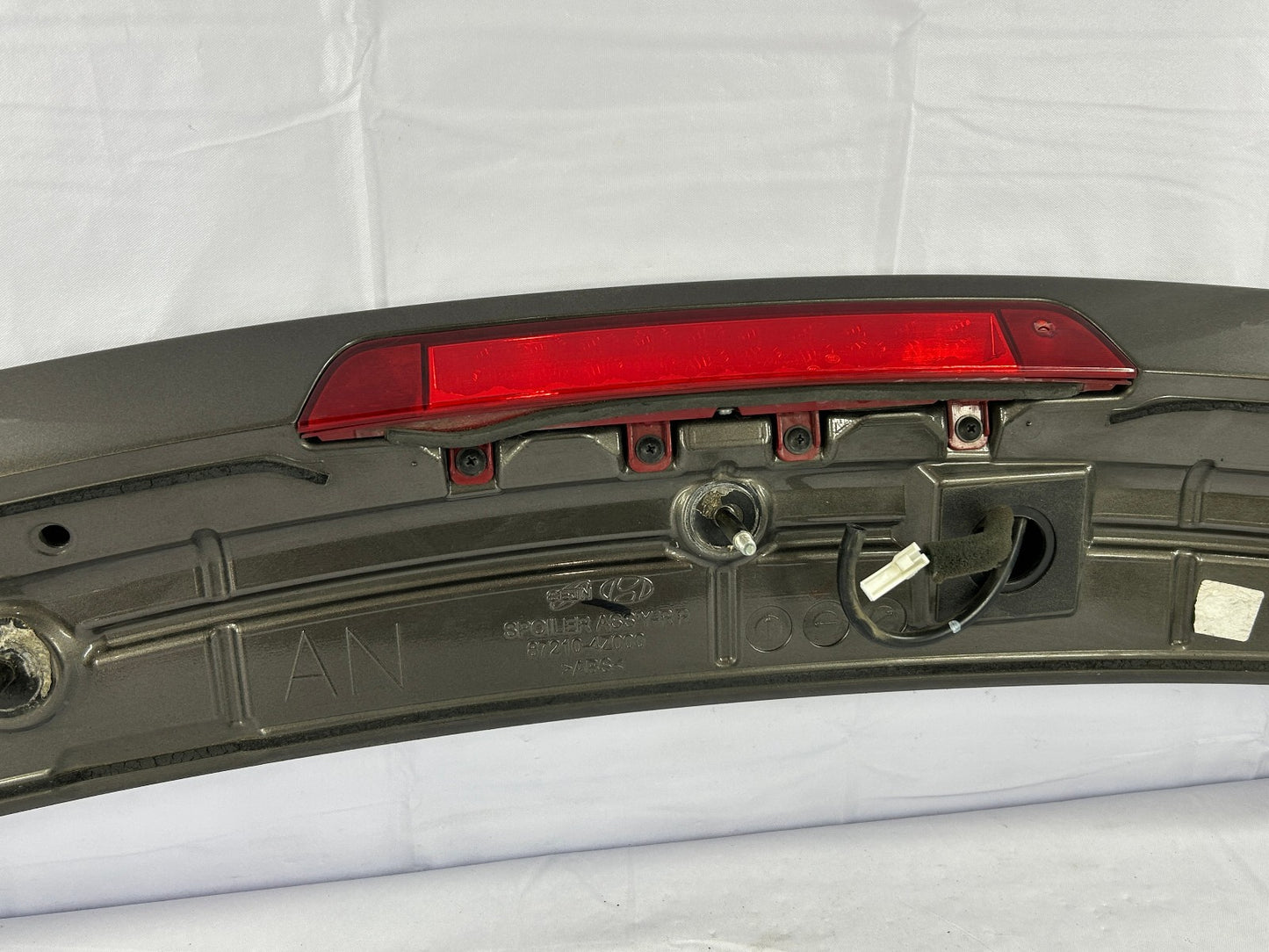 2013-2018 Hyundai Santa Fe Sport Spoiler with Led 3rd Third Brake Light OEM