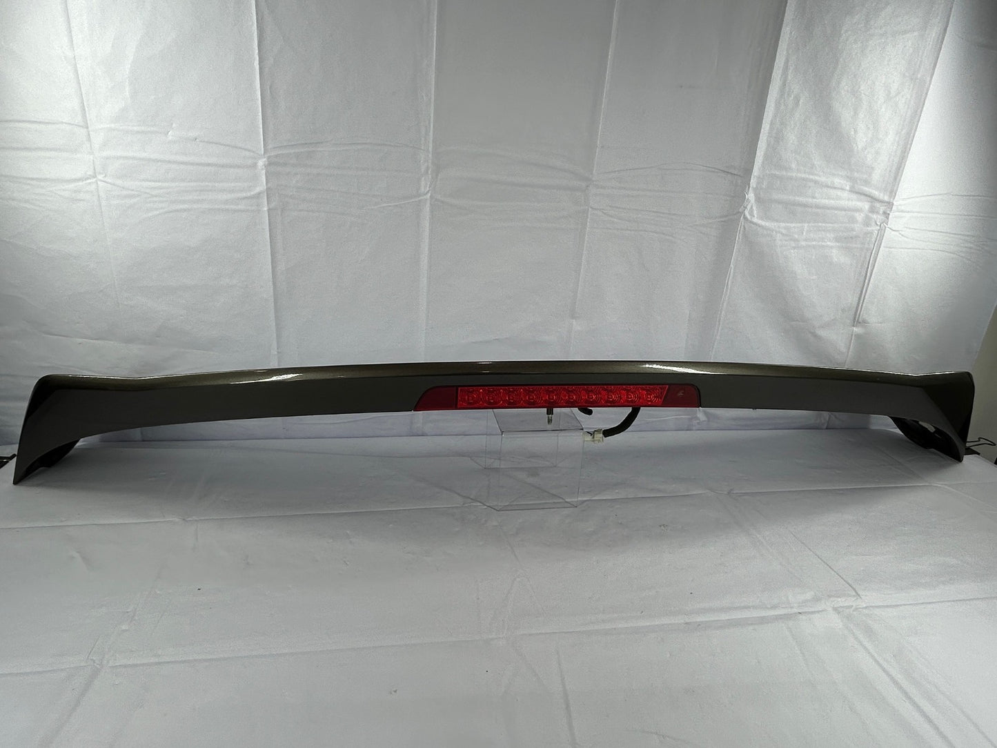 2013-2018 Hyundai Santa Fe Sport Spoiler with Led 3rd Third Brake Light OEM