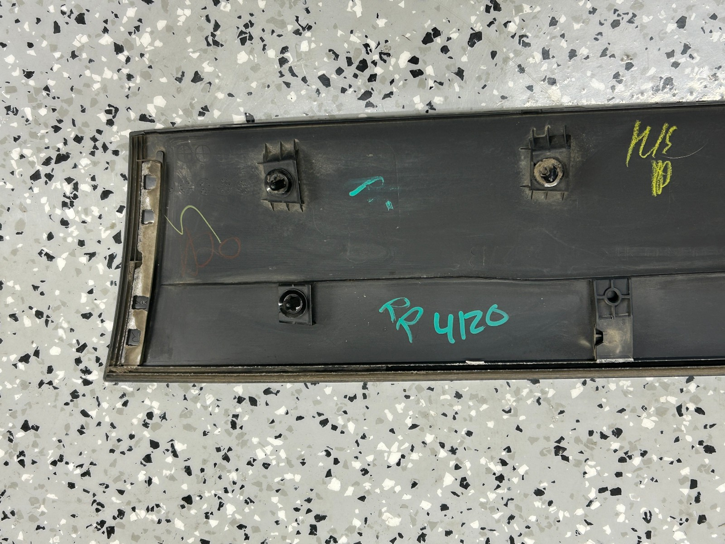 2011-2014 Subaru Outback Exterior Right Rear Door Molding Garnish Trim OEM