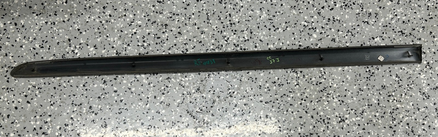 2005-2009 Subaru Outback Right Front Side Door Molding Impact Garnish Trim OEM