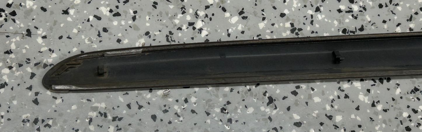 2005-2009 Subaru Outback Right Front Side Door Molding Impact Garnish Trim OEM