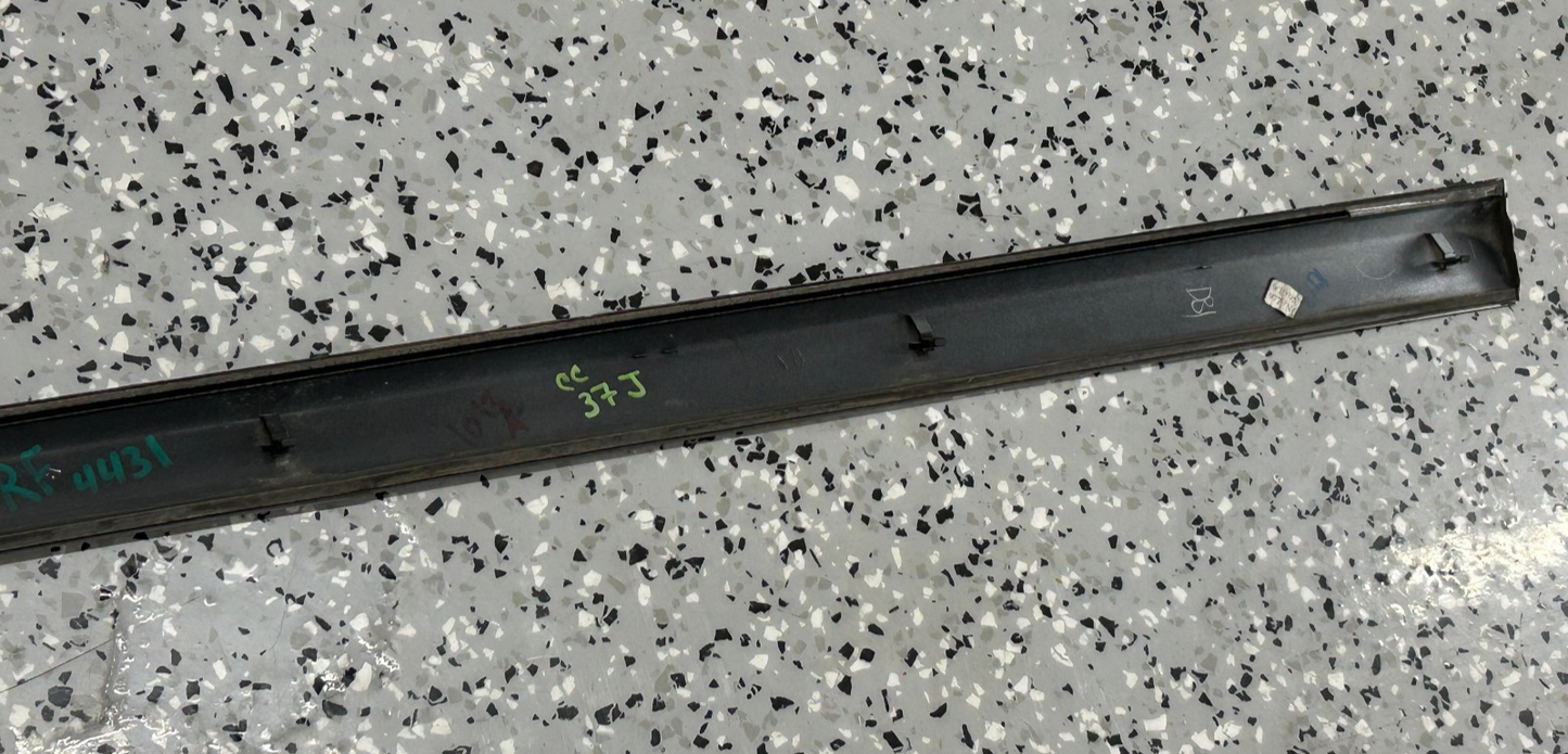 2005-2009 Subaru Outback Right Front Side Door Molding Impact Garnish Trim OEM