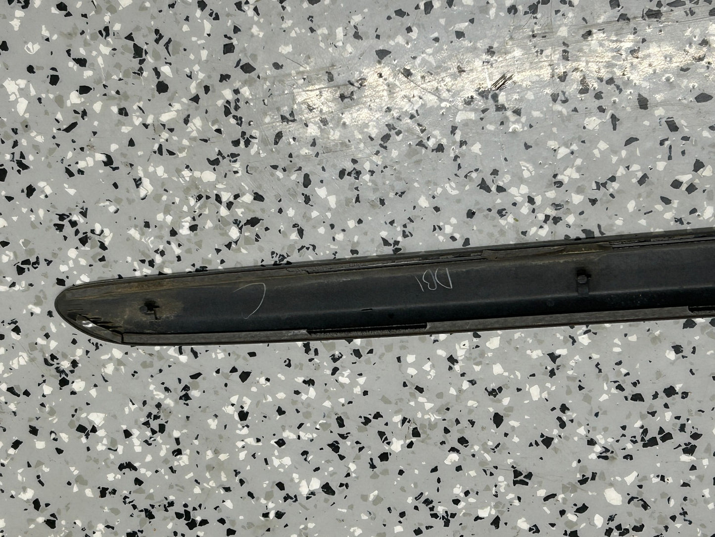 2005-2009 Subaru Outback Left Front Side Door Molding Impact Garnish Trim OEM