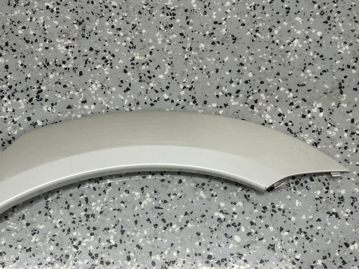 05-09 Subaru Outback Left Rear Tire Molding Impact Garnish Trim OEM 91112AG27B