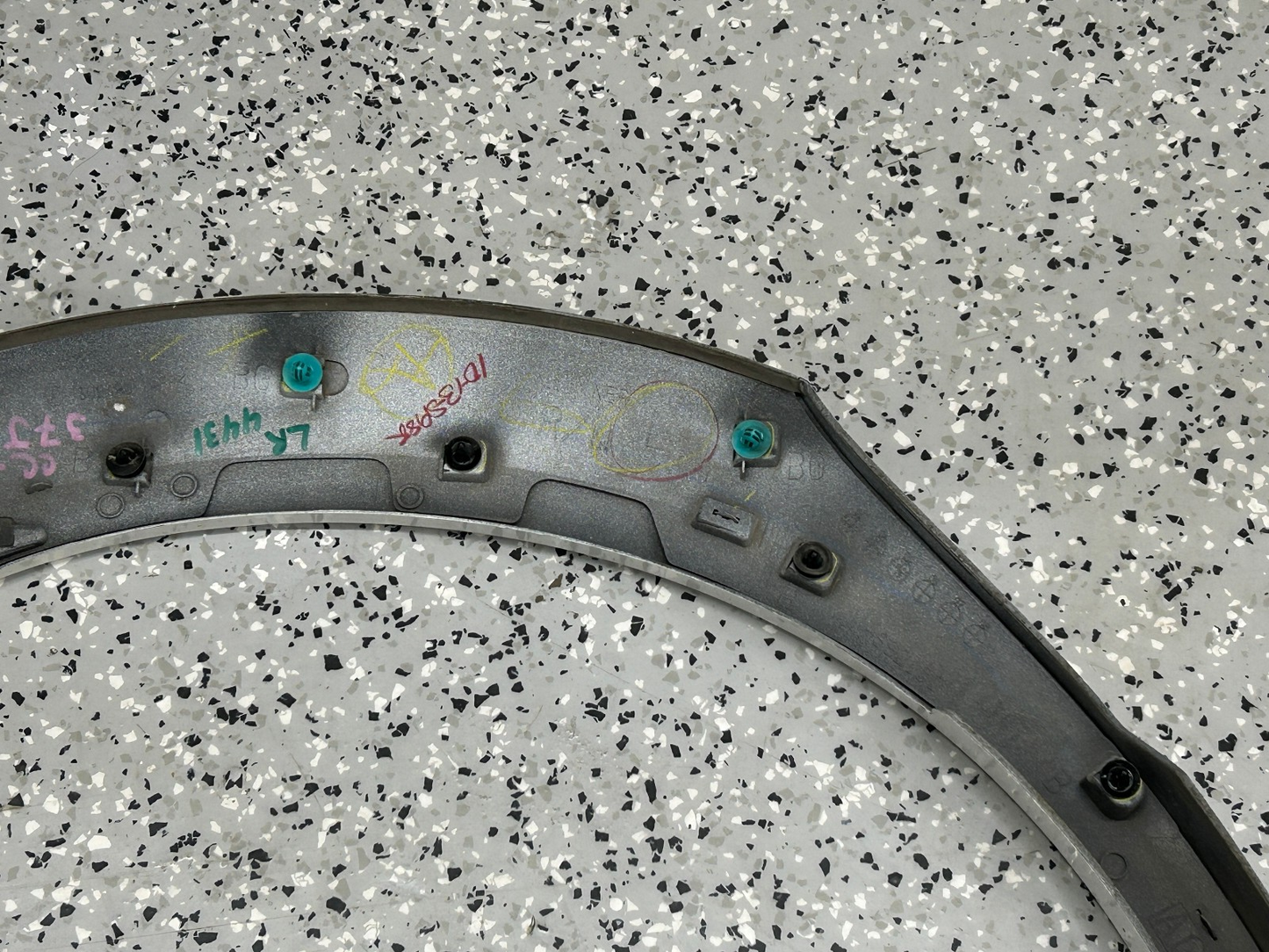 2005-2009 Subaru Outback Left Rear Tire Molding Impact Garnish Trim OEM
