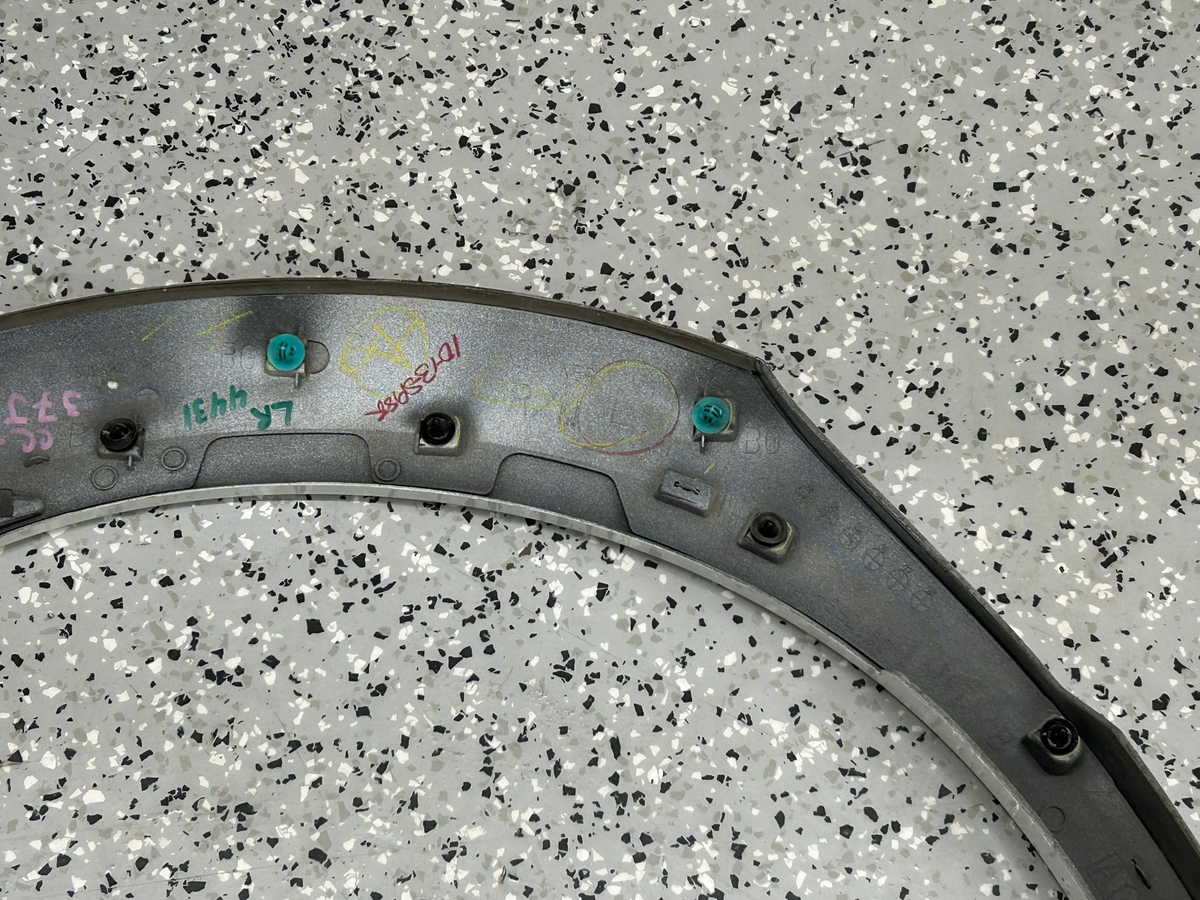 05-09 Subaru Outback Left Rear Tire Molding Impact Garnish Trim OEM 91112AG27B