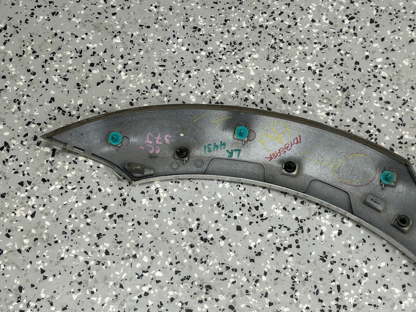 2005-2009 Subaru Outback Left Rear Tire Molding Impact Garnish Trim OEM