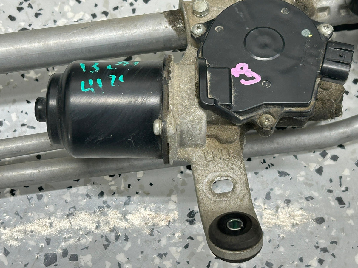 2010-2014 Subaru Outback Wiper Motor and Linkage 86510AJ00D Assembly OEM