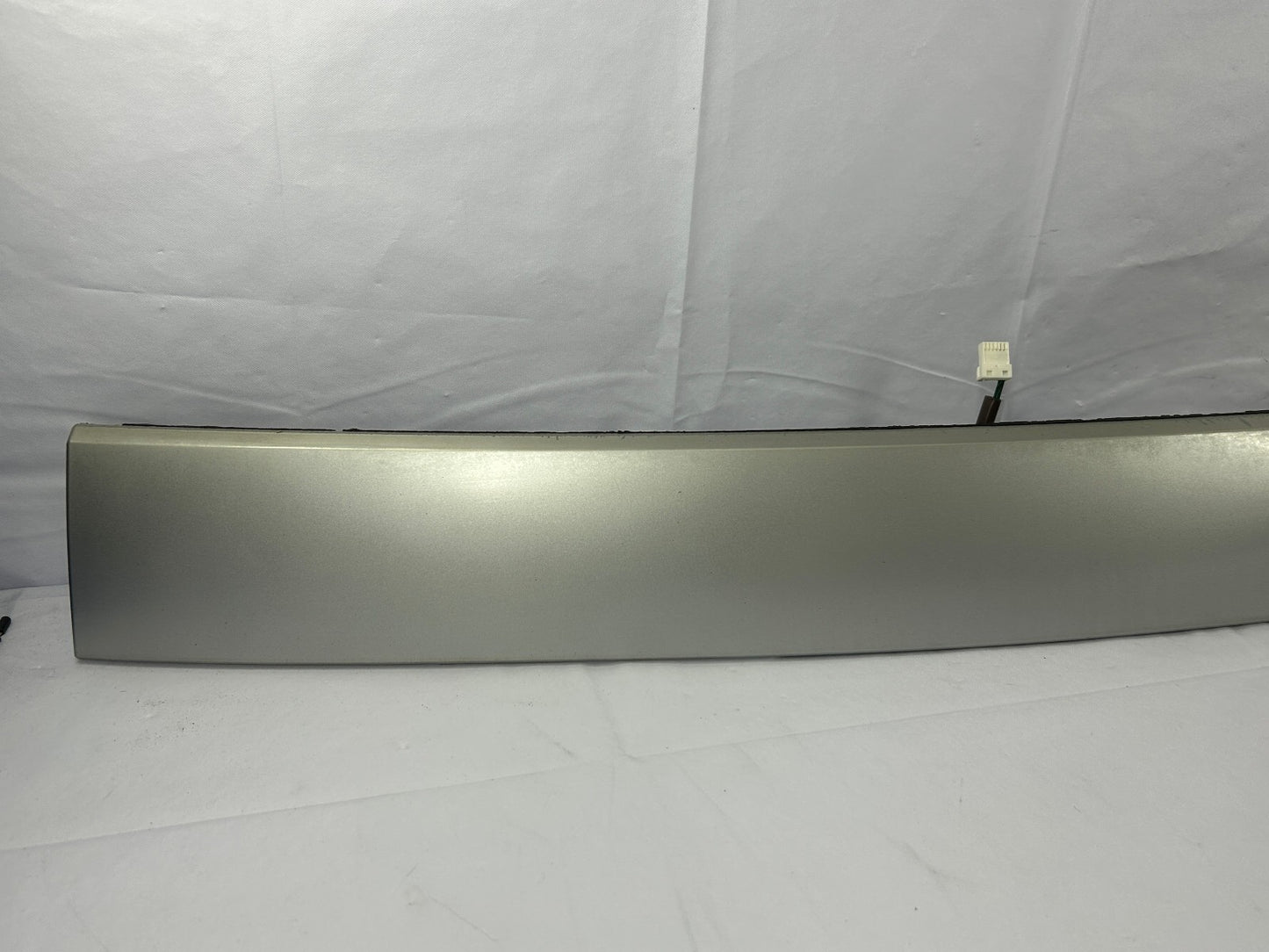 2009 Subaru Forester Liftgate Tailagate Finish Panel Garnish with Emblem OEM