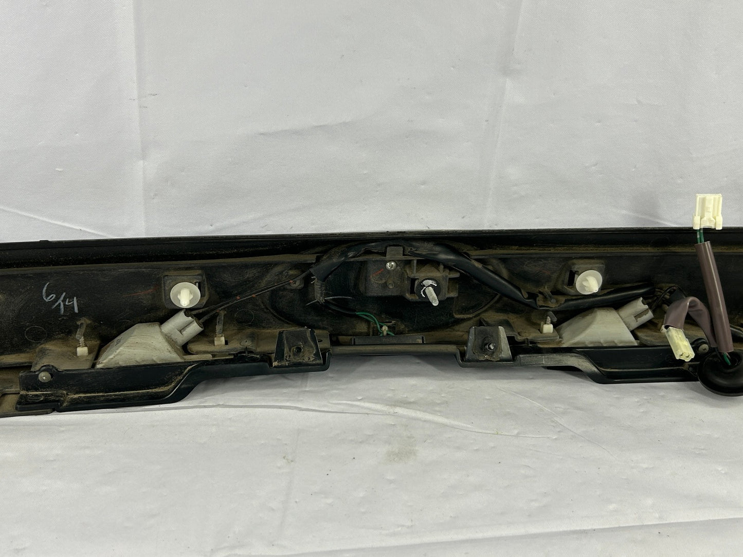 2009 Subaru Forester Liftgate Tailagate Finish Panel Garnish with Emblem OEM