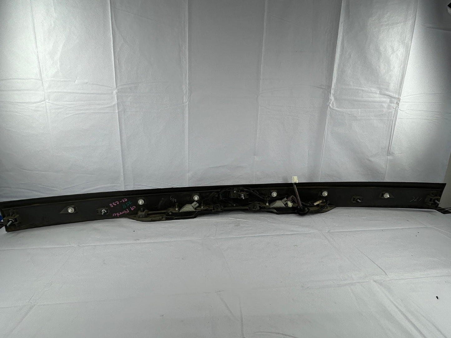 2009 Subaru Forester Liftgate Tailagate Finish Panel Garnish with Emblem OEM