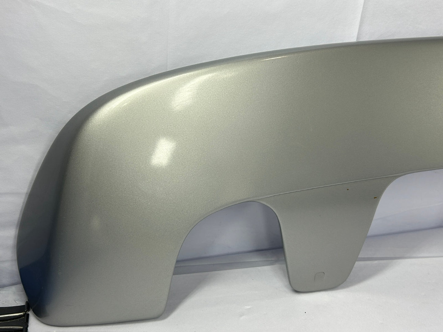 2001-2005 Toyota Sequoia 3rd Brake Light Spoiler Wing Silver OEM