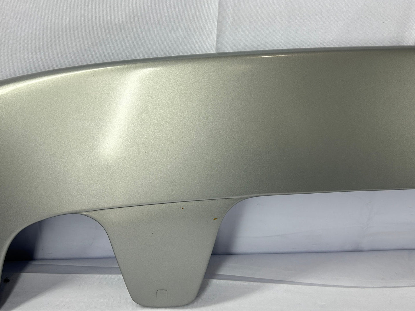 2001-2005 Toyota Sequoia 3rd Brake Light Spoiler Wing Silver OEM