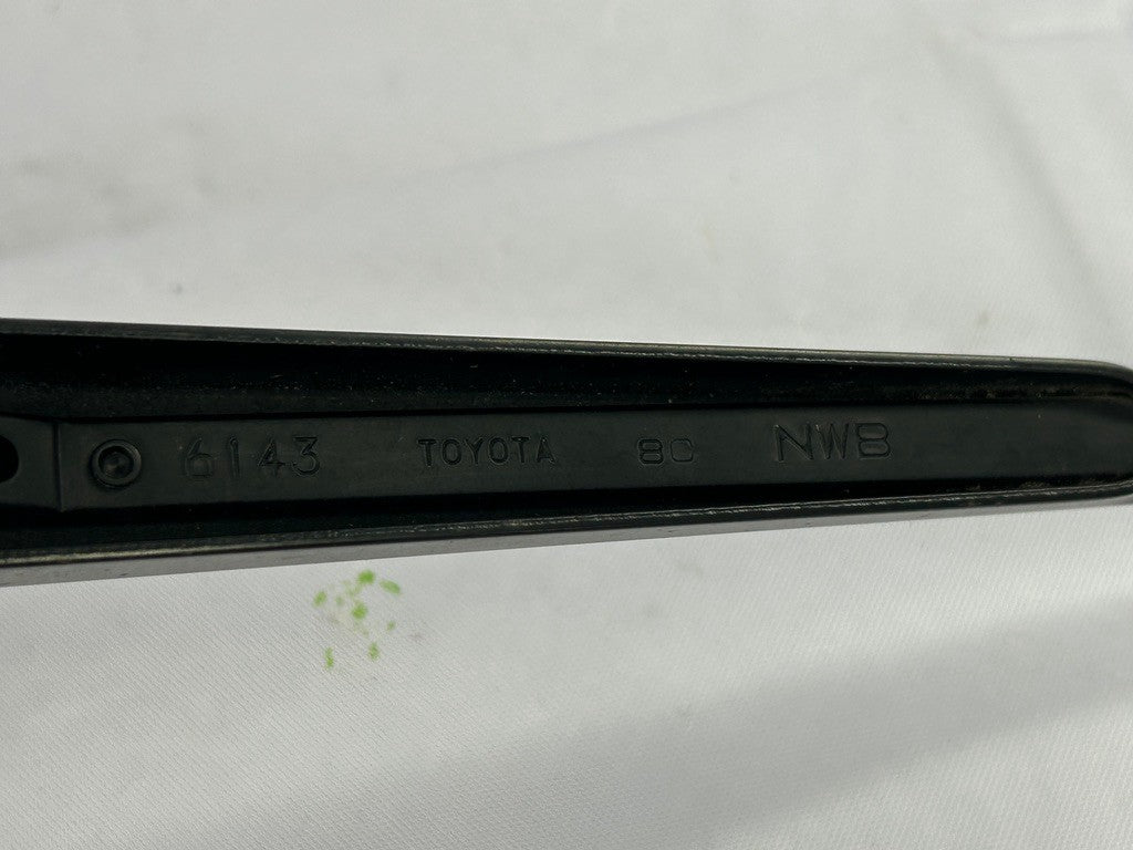 2000-2007 Lexus LX470 Right Front Windshield Wiper Arm OEM