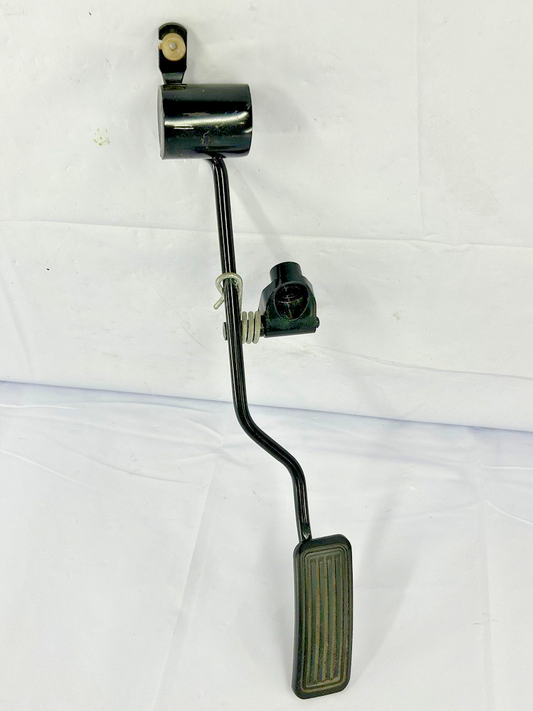 1998-2002 Toyota LX470 Gas Pedal Accelerator 78120-60240 Assembly OEM