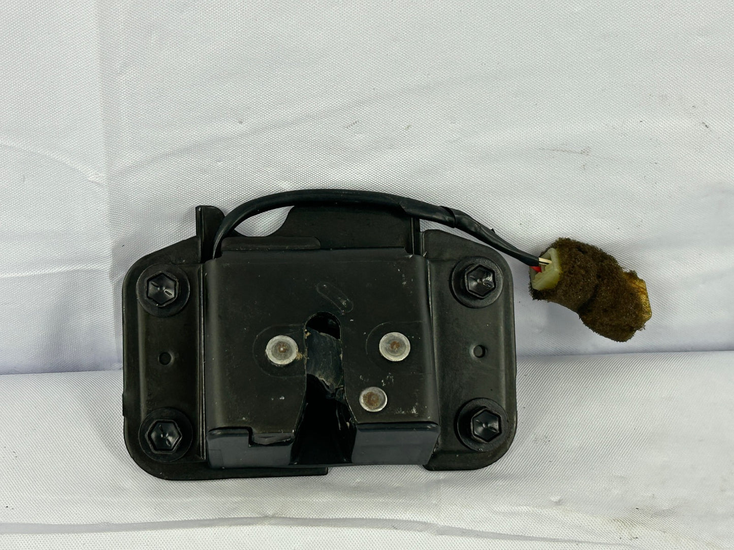 1998-2002 Lexus LX470 Rear Liftgate Latch Lock 69350-60120 OEM