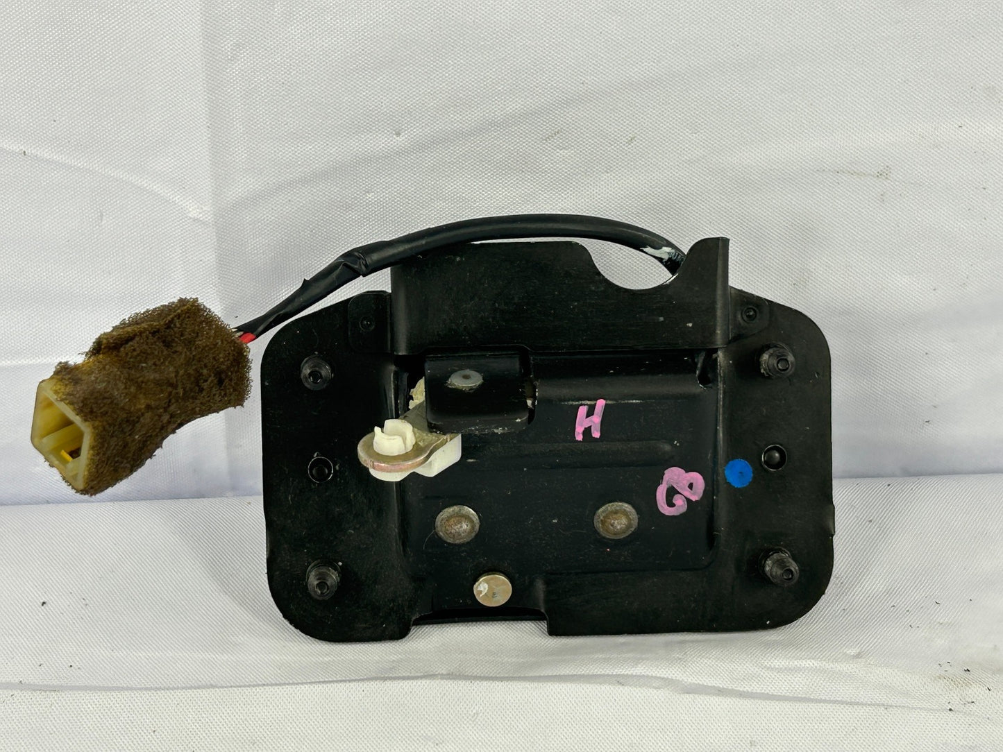 1998-2002 Lexus LX470 Rear Liftgate Latch Lock 69350-60120 OEM
