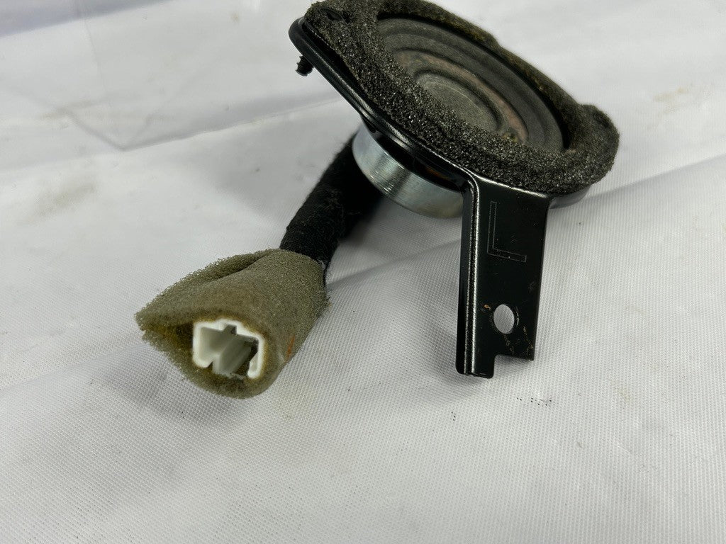 2000-2002 Lexus LX470 Front Left Door Speaker Mark Levinson 86160-0W330 OEM