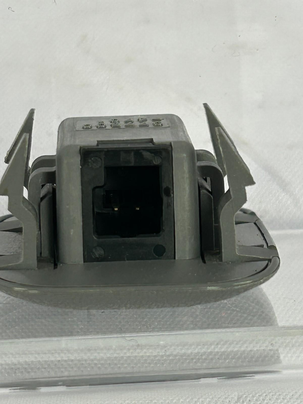 1998-2002 Lexus LX470 Ambient Air Sensor 077500-4701 Gray OEM