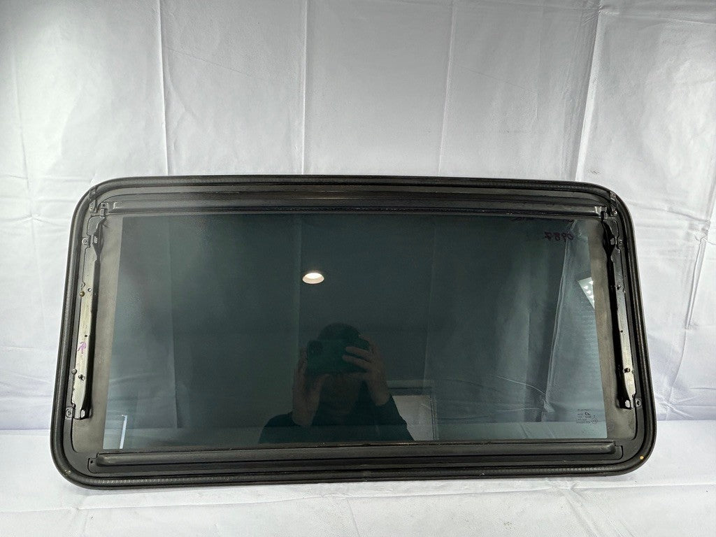 1998-2002 Toyota Corolla Sunroof Sun Moon Roof Top Glass Window 63201-02020