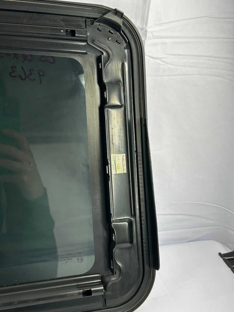 2004-2010 Infiniti QX56 Sunroof Sun Moon Roof Top Factory Glass OEM