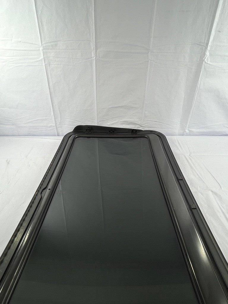 2011-2018 Volkswagen Jetta Roof Sunroof Window Glass Factory OEM 5C6877071A
