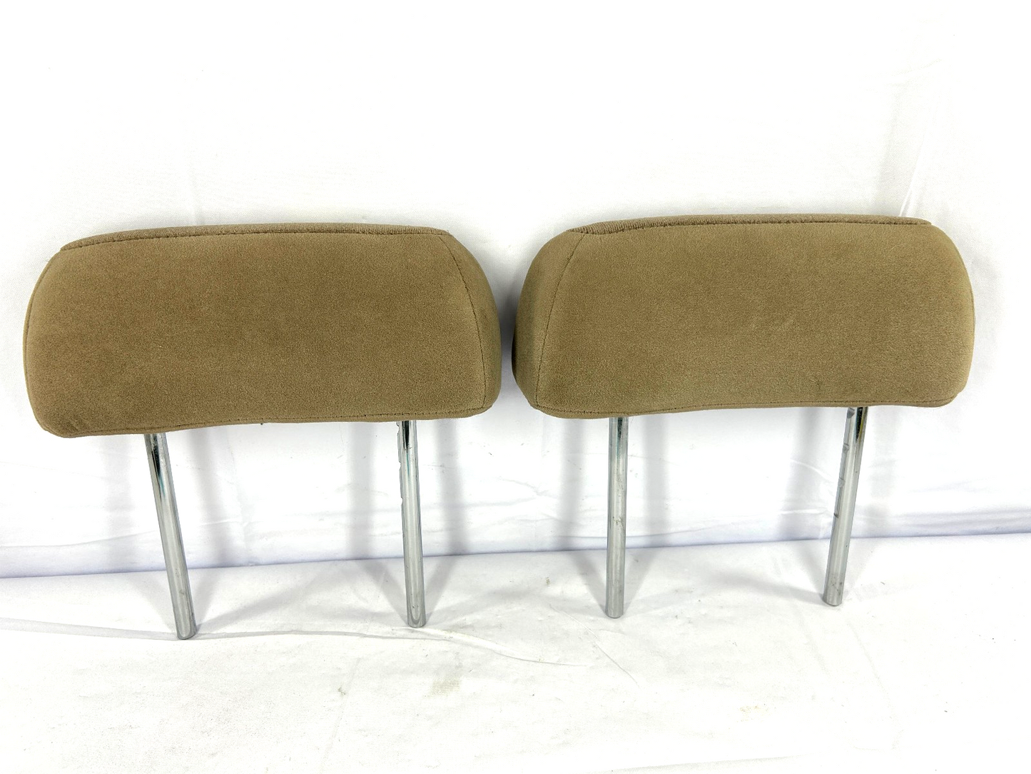 2002-2005 Toyota Tundra Rear Headrest Set Brown Cloth OEM