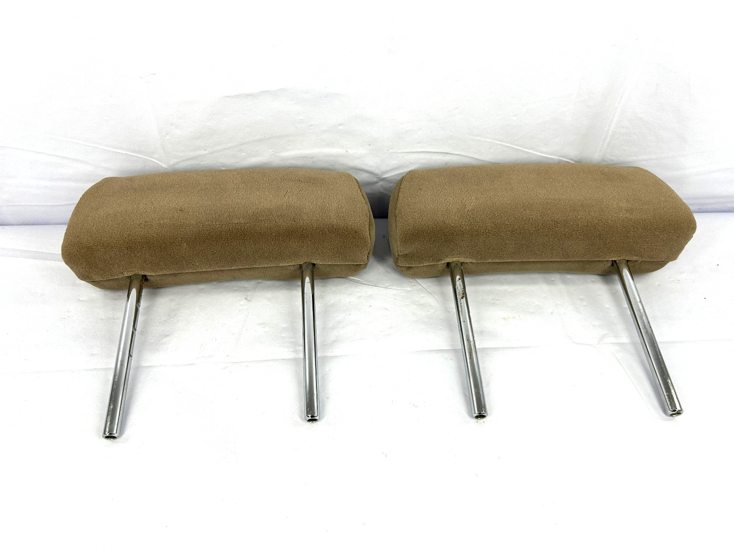 2002-2005 Toyota Tundra Rear Headrest Set Brown Cloth OEM