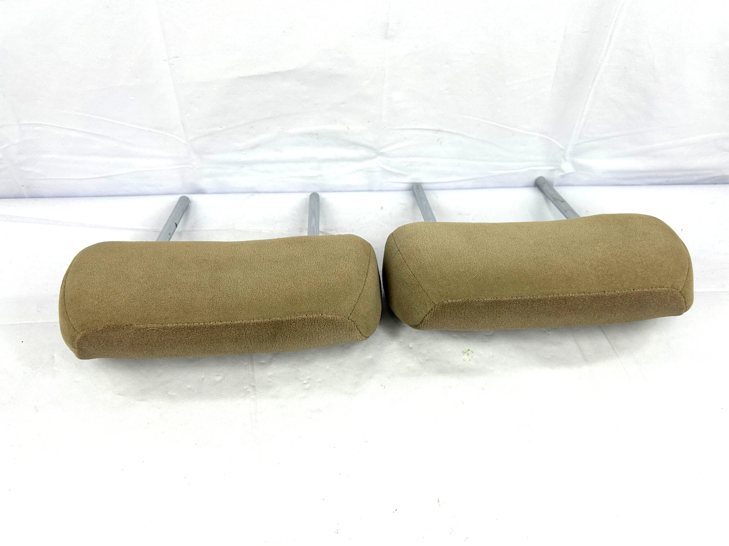 2002-2005 Toyota Tundra Rear Headrest Set Brown Cloth OEM