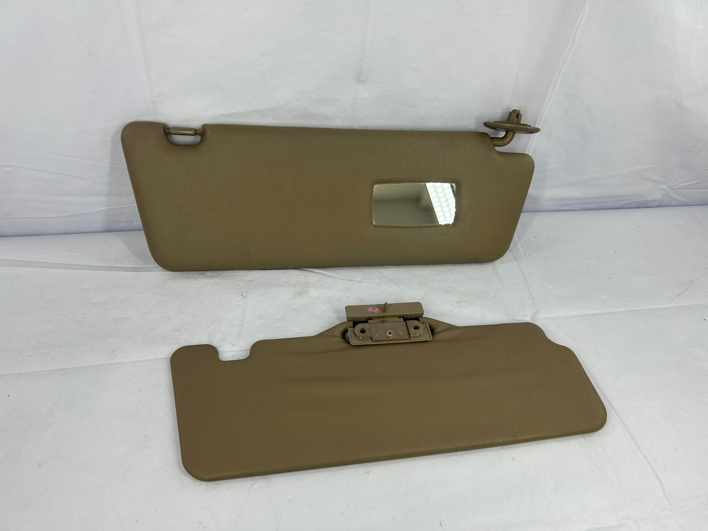 2000-2005 Toyota Tundra Right 2-PIECE Sun Visor Assembly OEM