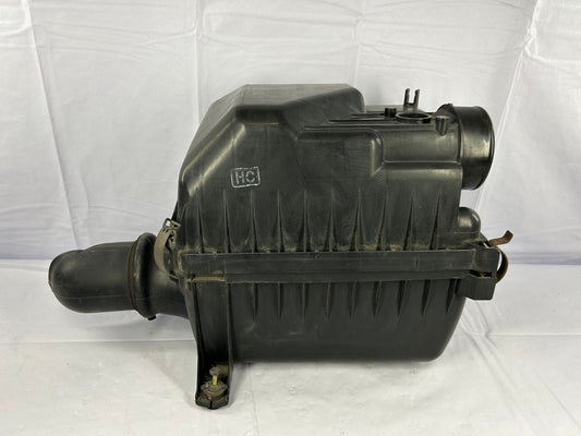 2000-2006 Toyota Tundra Air Filter and Housing Assembly OEM