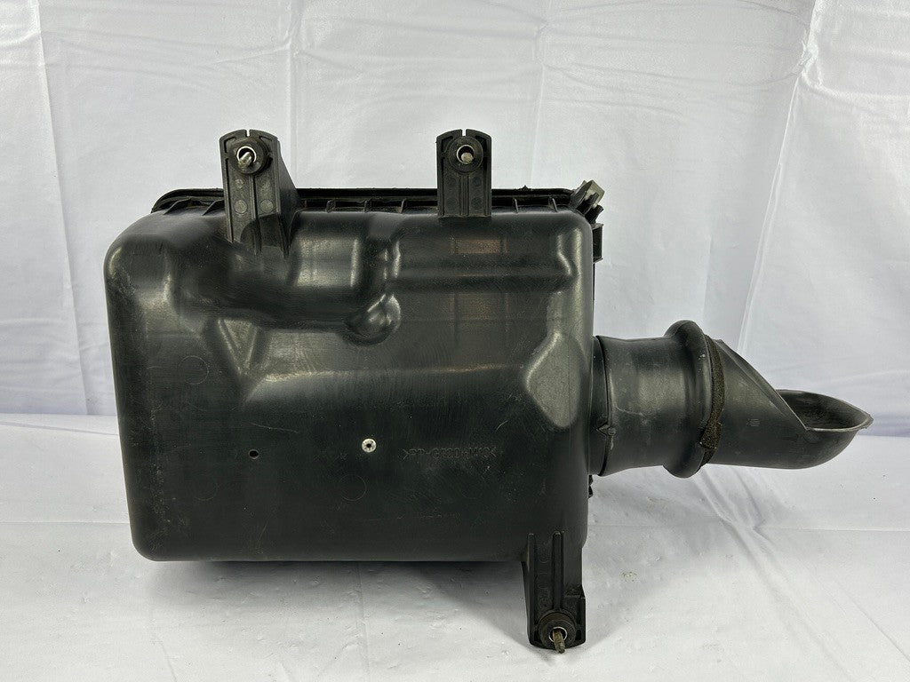 2000-2006 Toyota Tundra Air Filter and Housing Assembly OEM