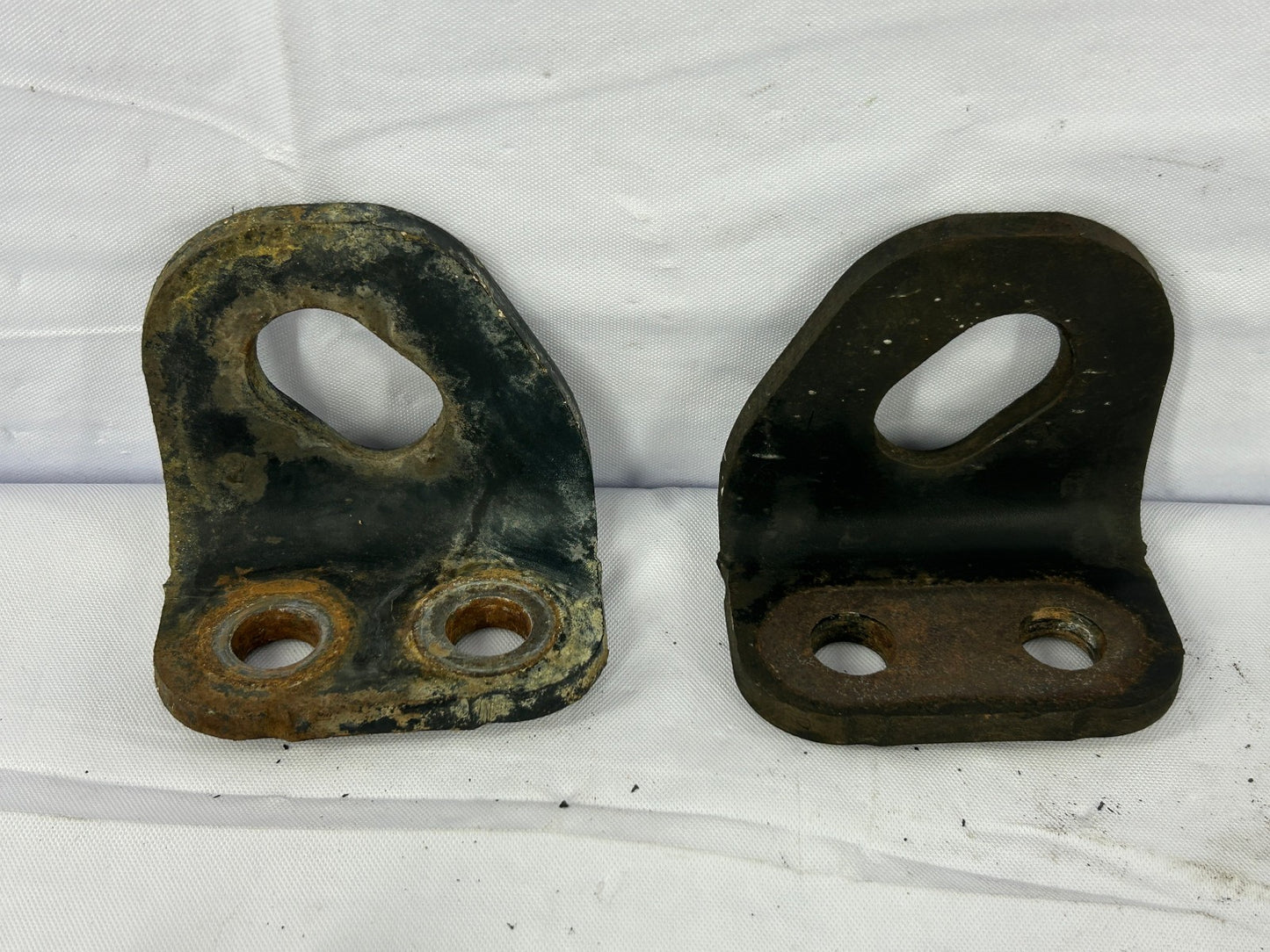2000-2006 Toyota Tundra Front Tow Hook Bracket Set with Bolts OEM