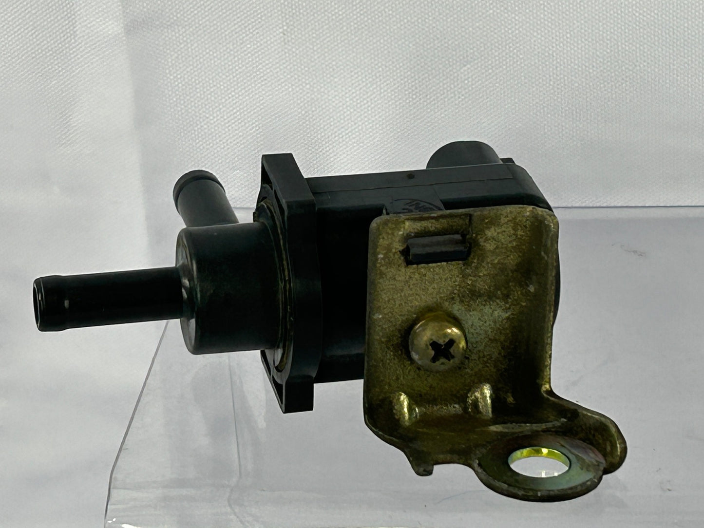 2002-2006 Toyota Tundra Vacuum Switching Valve 90910-12259 OEM