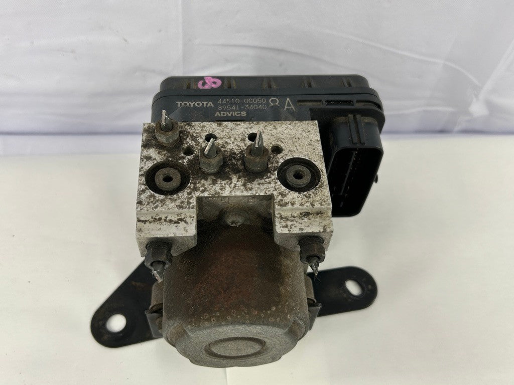 2004 Toyota Tundra ABS Anti-Lock Brake Pump Control 44510-0C050 Module OEM