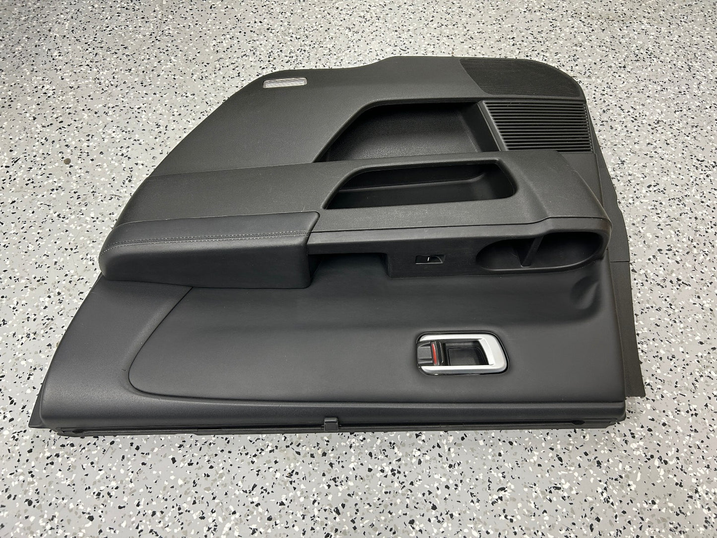 2009-2011 Honda Pilot Touring Right Rear Complete Door Panel with Shade OEM