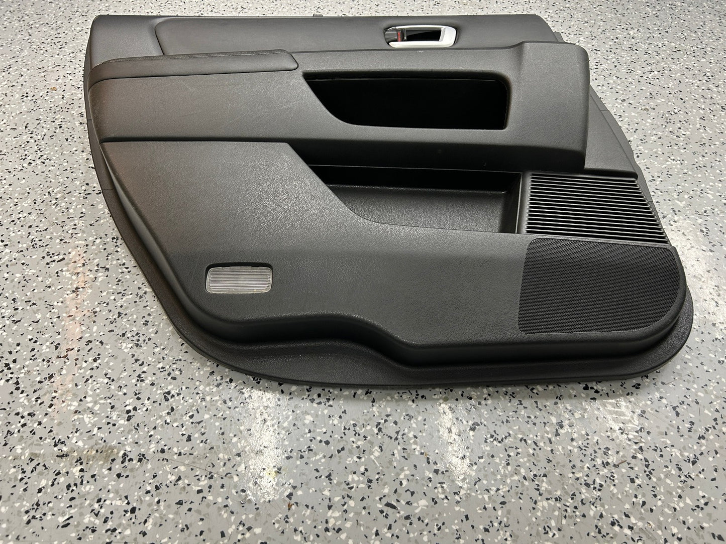 2009-2011 Honda Pilot Touring Left Rear Complete Door Panel with Shade OEM
