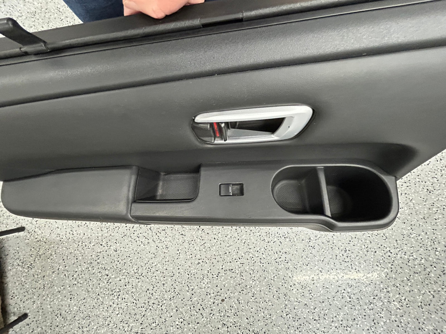 2009-2011 Honda Pilot Touring Left Rear Complete Door Panel with Shade OEM