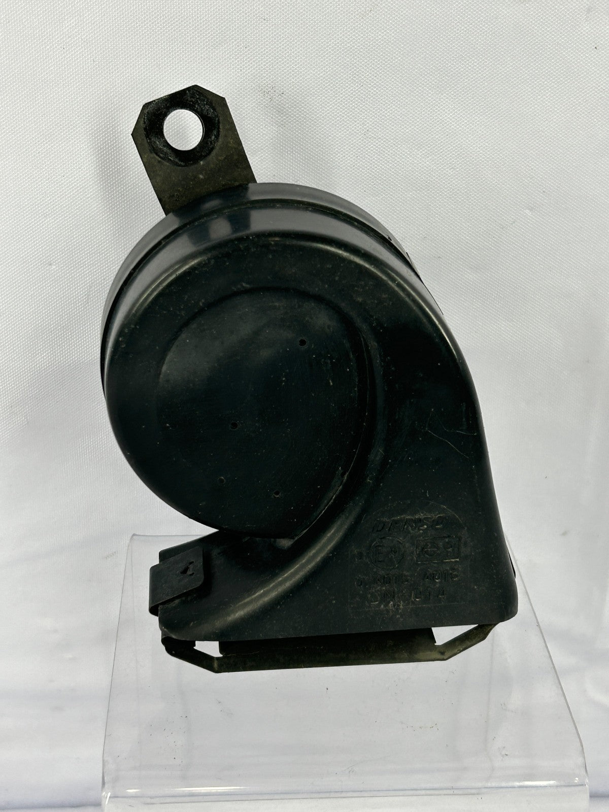 2001-2004 Toyota Sequoia Low Note Horn 86520-0C010 Assembly OEM