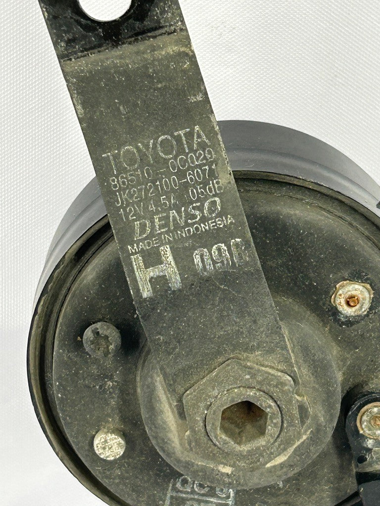 2001-2007 Toyota Sequoia High Note Horn Assembly OEM