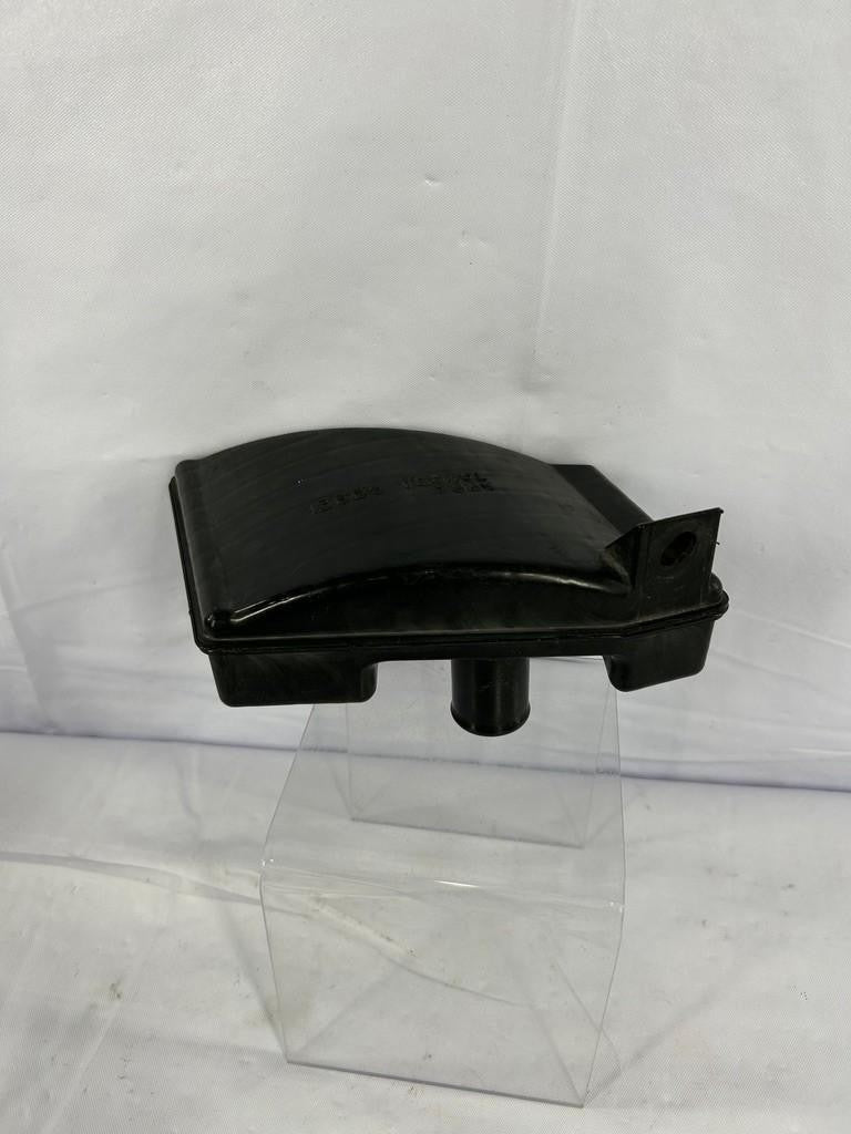1996-1998 Toyota 4Runner Engine Air Intake Resonator 1789662010 OEM