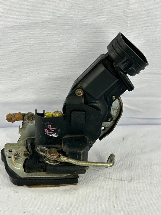 1996-2002 Toyota 4Runner Rear Right Door Latch 6934035140 Assembly