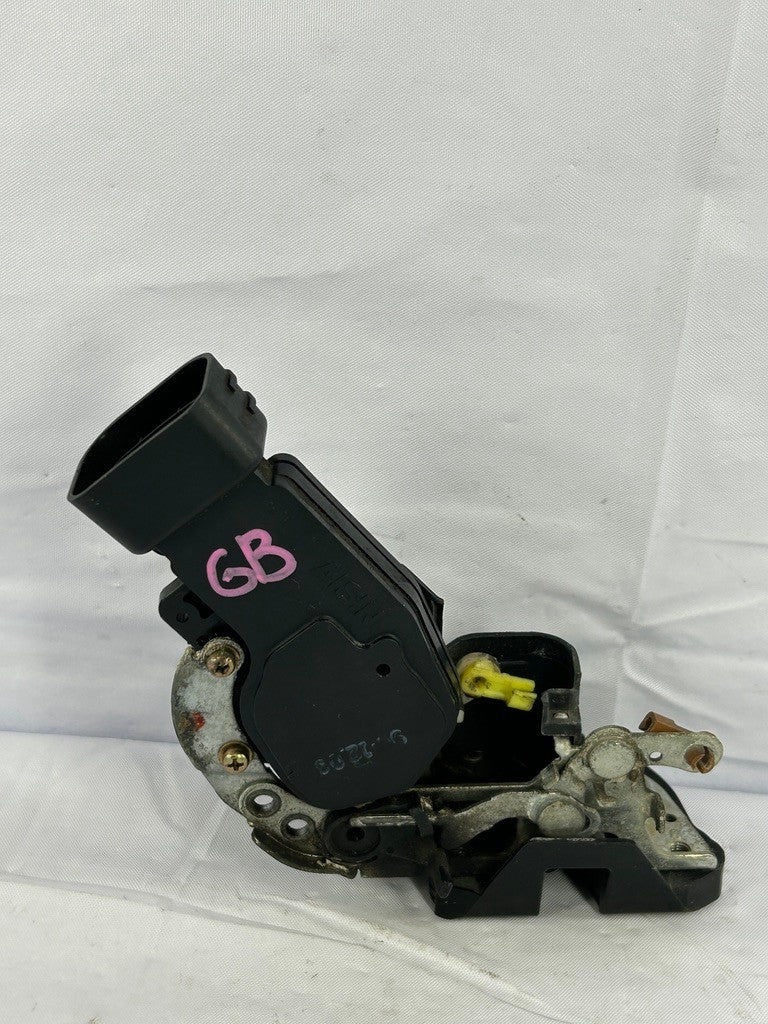 1996-2002 Toyota 4Runner Rear Right Door Latch 6934035140 Assembly
