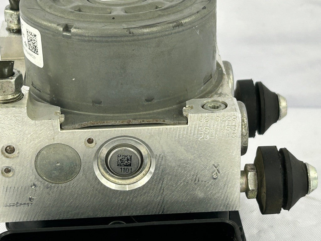 2015 Subaru Outback ABS Anti-Lock Brake Pump Module Modulator 27536AL00B OEM