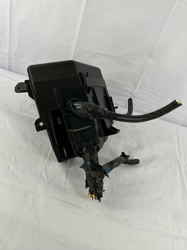 2015-2017 Subaru Outback 2.5L Engine Bay Fuse Box Relay Junction Block OEM