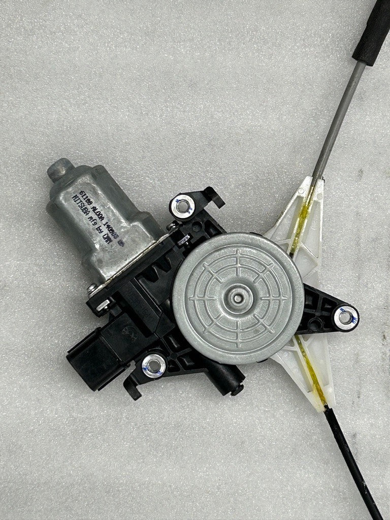 2015-17 Subaru Legacy Outback Window Motor Regulator Front Right OEM
