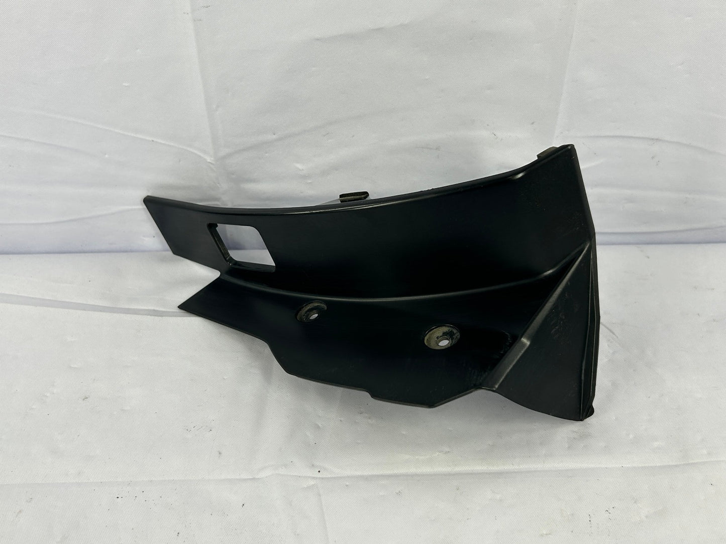 2015-2019 Subaru Outback Right Side Taillight Trim Tail Light Cover Cap OEM