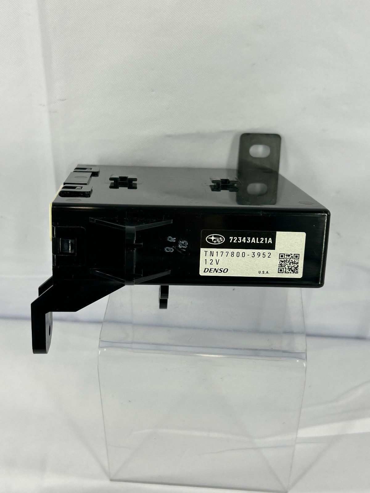 2015-2016 Subaru Outback HVAC Electronic Control Module 72343AL21B  OEM