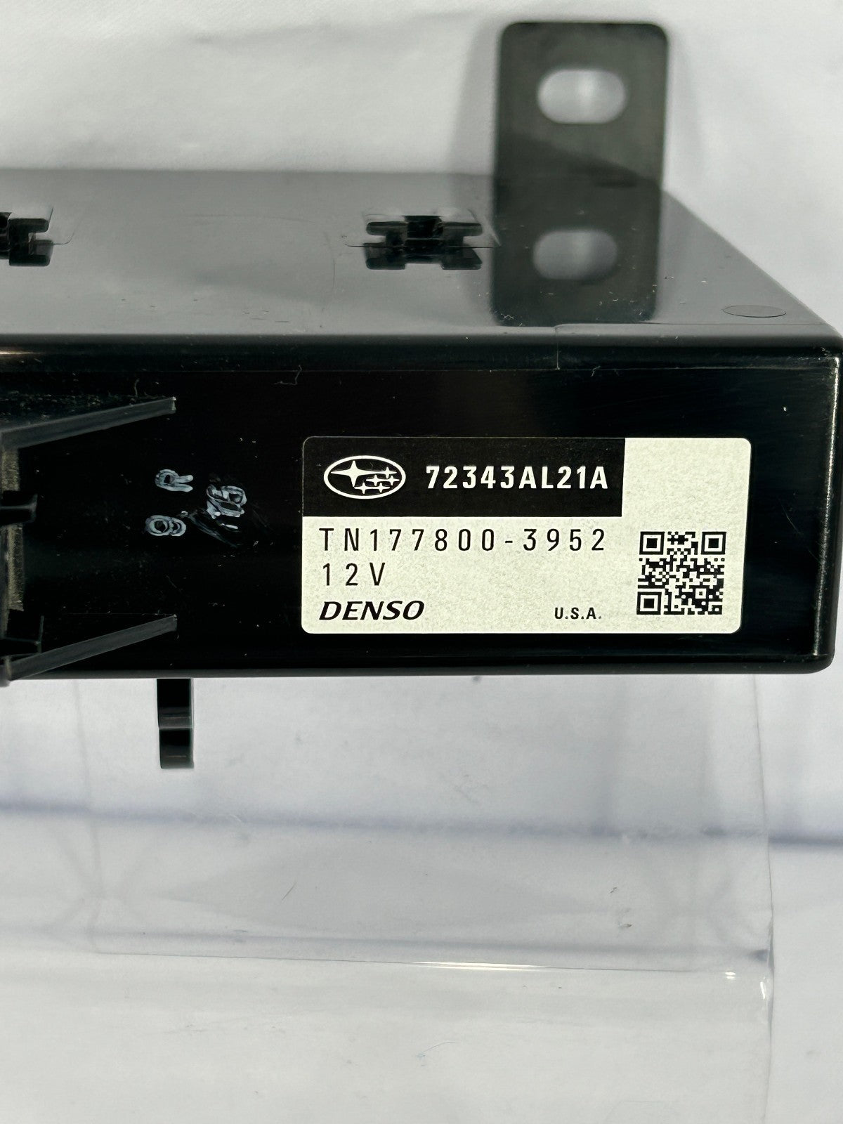 2015-2016 Subaru Outback HVAC Electronic Control Module 72343AL21B  OEM