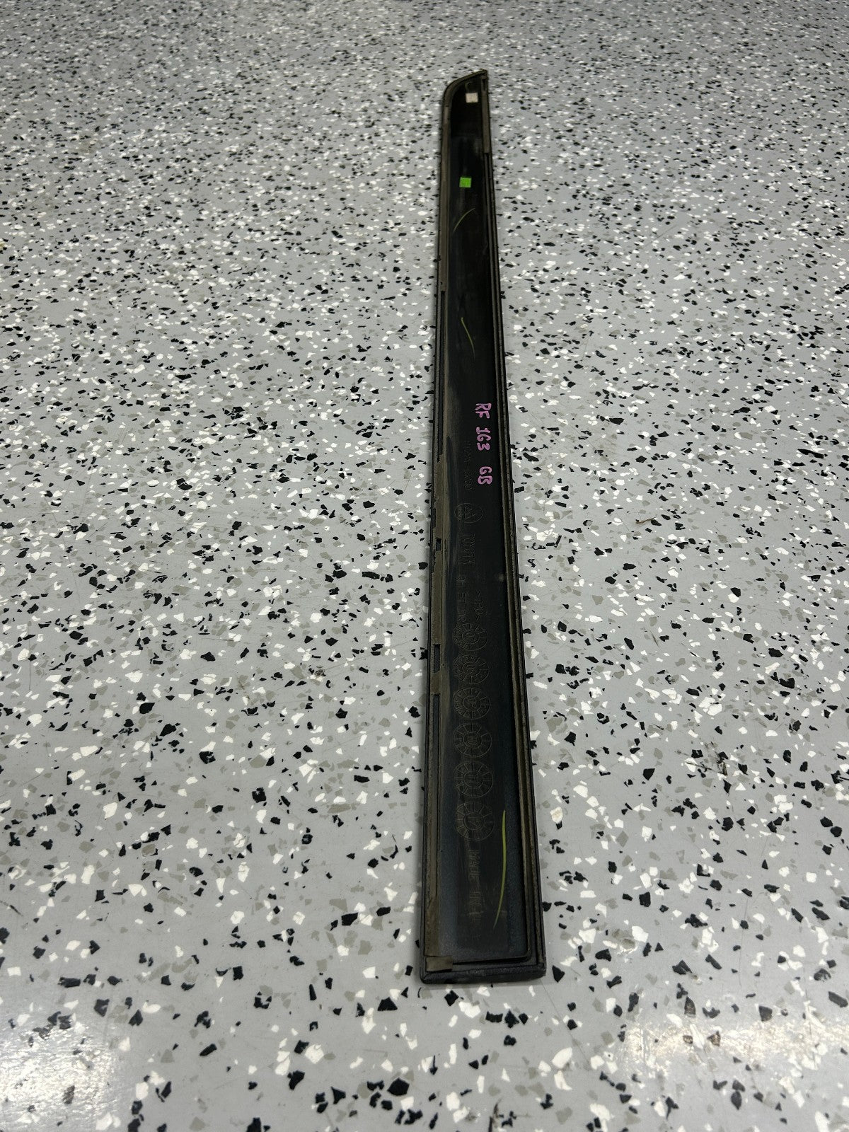 2010-2013 Toyota Highlander Door Molding Right Front PT29A-48080 Gray OEM